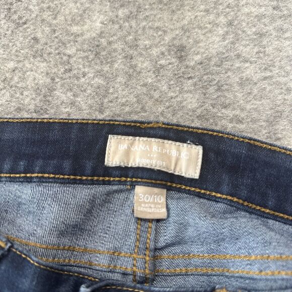 Banana Republic Cuffed Crop Jean Women's Size 30/10 Blue Dark Denim - Picture 9 of 9